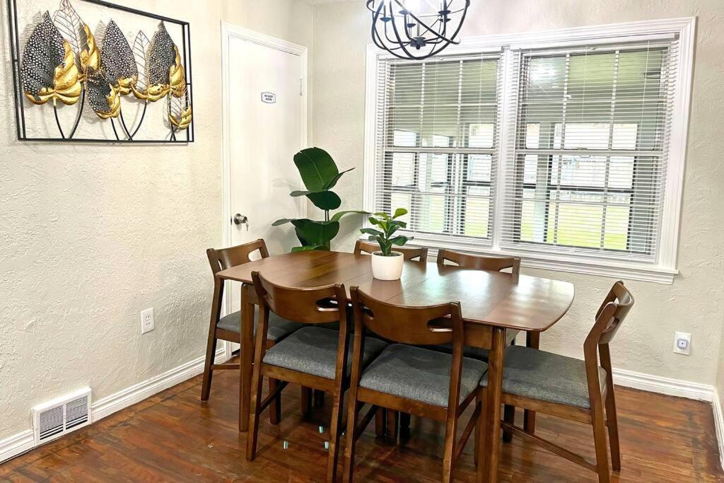 Spacious Lawton Escape With Game Room Near Fort Sill Sleeps 6 Bagian luar foto