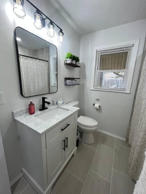 Spacious Lawton Escape With Game Room Near Fort Sill Sleeps 6 Bagian luar foto