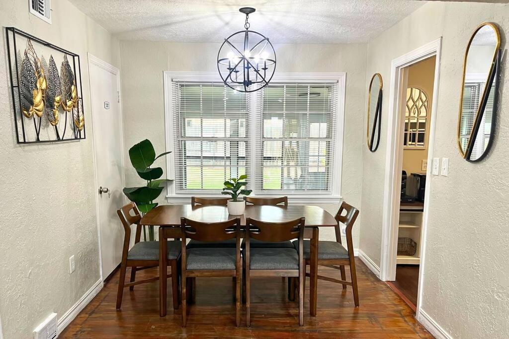 Spacious Lawton Escape With Game Room Near Fort Sill Sleeps 6 Bagian luar foto